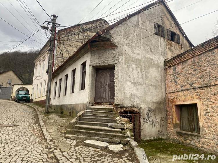 Vand inchiriez casa cu spa?iu comercial,Oravi?a - 2