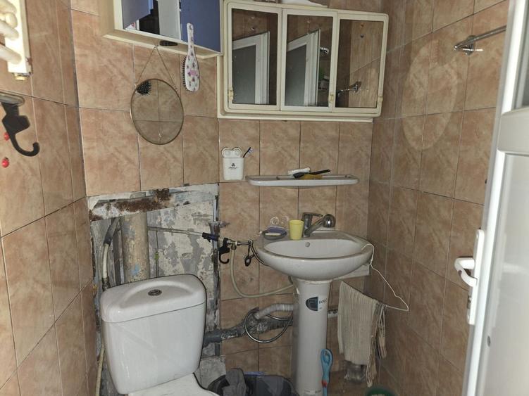 Garsoniera dubla 30mp centrala -Auchan Titan, Bd. 1 Decembrie - 4