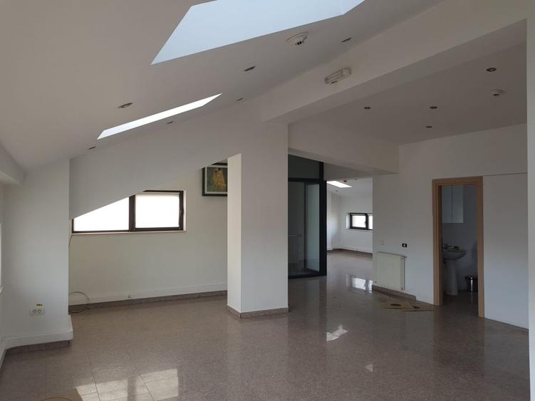 Vanzare imobil birouri pretabil investitie, inchiriata integral - 41
