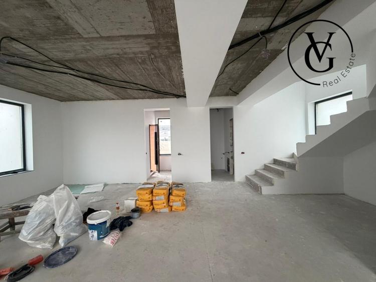 Vila noua  | vedere la lac | Constanța, Palazu Mare - 6