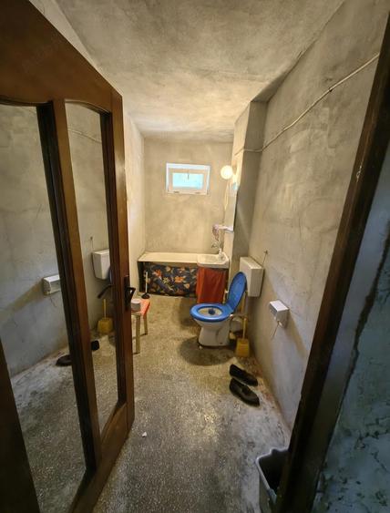 URGENT!!! Vand apartament 73,33 mp, 4 camere, Petrila, 8 Martie - 6