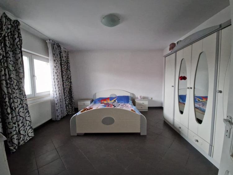 Casa singur curte - Grivita - Constructie solida - 3