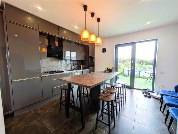 Casa noua, mobilata, 5 camere, teren 404 sau 1000 mp Chicerea - 2