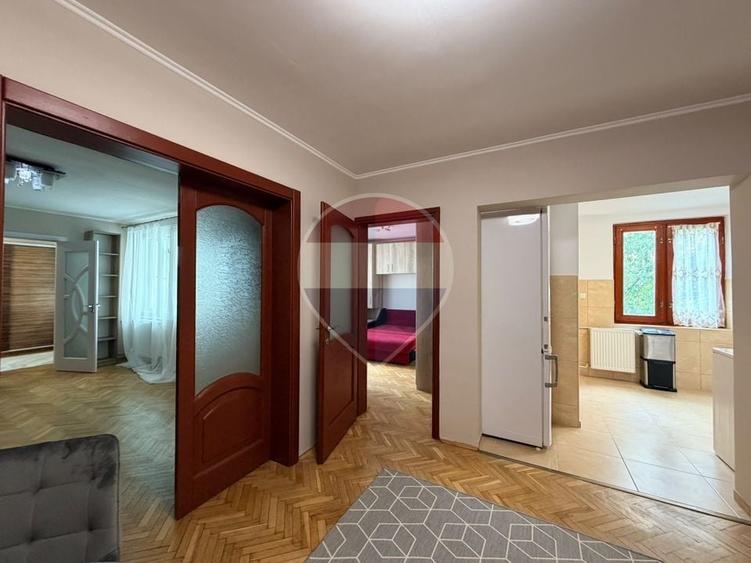 Apartament cu 3 camere în Central