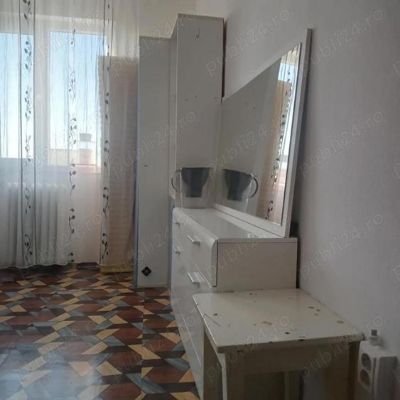 Vind garsoniera confort 3 et4 confec?ii arad - 1