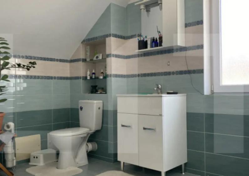 Vanzare sau schimb Casa cu 4 camere, ideala pentru fa - 2