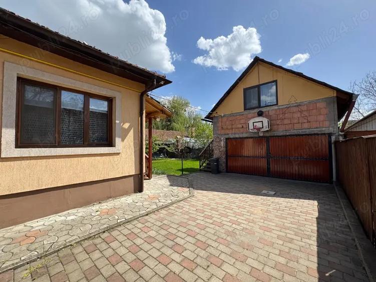 Casa de vanzare, centru, in zona foarte linistita. - 8