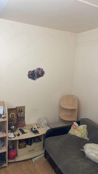 Garsoniera Sud etaj 1 de vanzare - 1