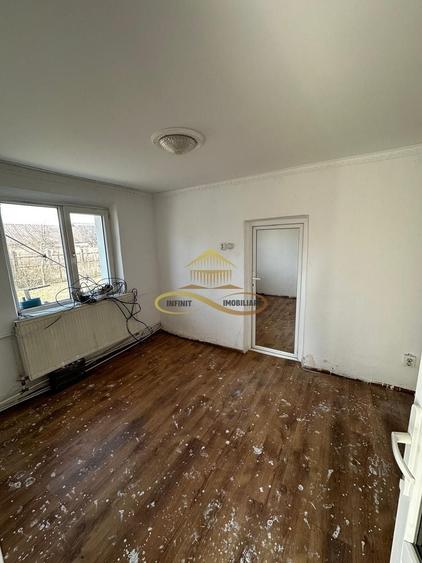 Casa batraneasca cu 800 mp teren de vanzare in Tache / Bacau - 16