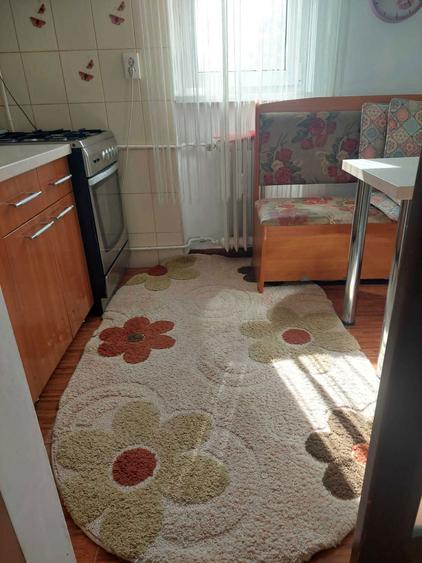 Vand apartament 2 camere decomandat, intrare in Zamca (zona Belvedere - Bebelusul), Suceava, 65.900 euro, etaj 4 din 5 - 4