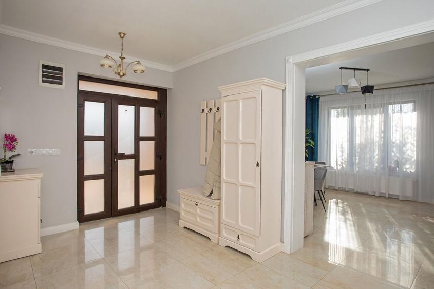 Vilă P+M, Clujului, 190 mp, teren 520 mp, singur în curte. 225 000 E - 15