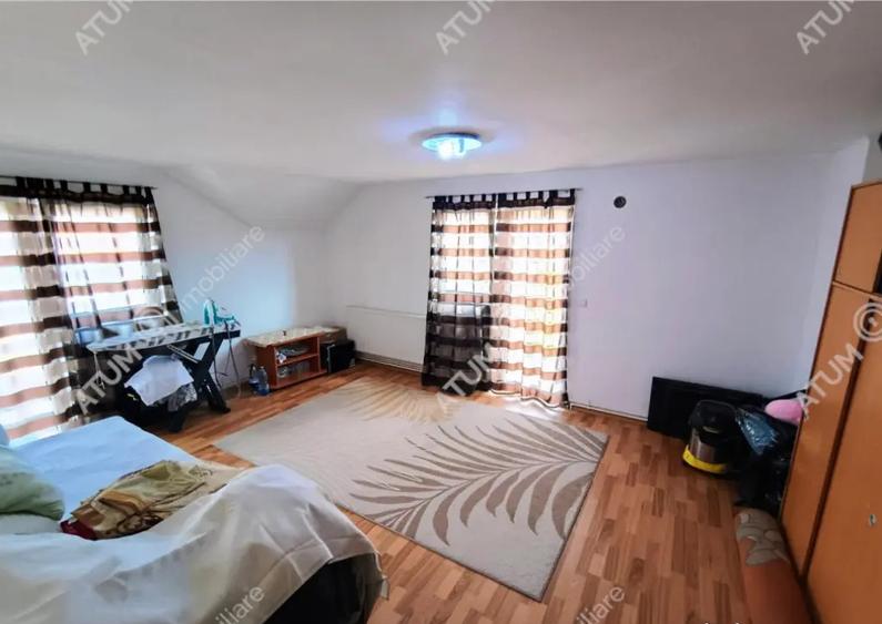 Casa spatioasa cu 5 camere 2 bai si pivnita in Sibiu zona Se - 2