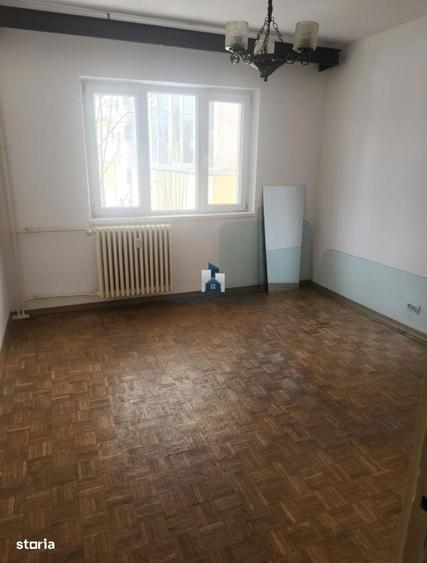 Inchiriere Apartament 4 Camere Semidecomandat Aparatorii Patriei-Moldo - 8