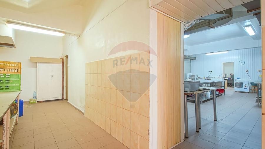 Spatiu comercial de 200mp de inchiriat in zona Centrul Civic - 3