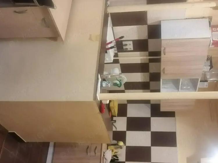 Inchiriez garsoniera tg mures 7 noiembrie - 3