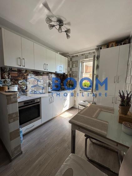 Apartament cu 2 camere decomandat în Ultracentral