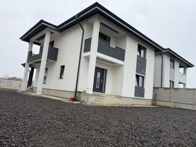 Casa de vanzare in Satu Mare pe drumul ce duce spre comuna Lazuri - 1