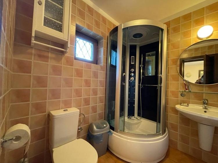 Vila de vanzare in Sinaia !!! Priveliste spectaculoasa spre muntii Bucegi!!! - 2