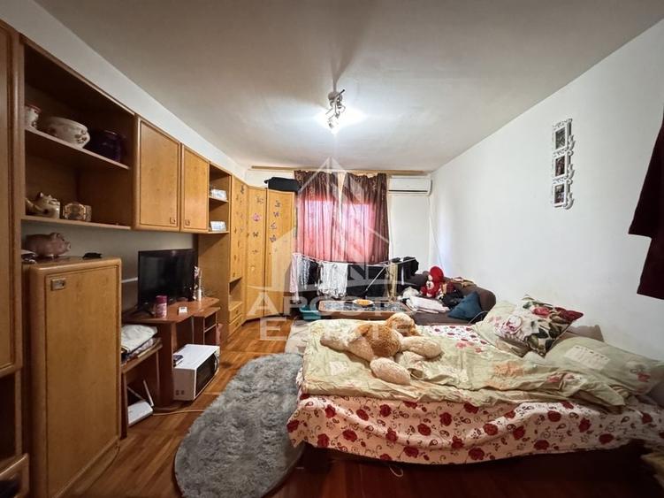 Garsoniera de vanzare | 20mp | Mobilata si utilata | Zona Blascovici - 1