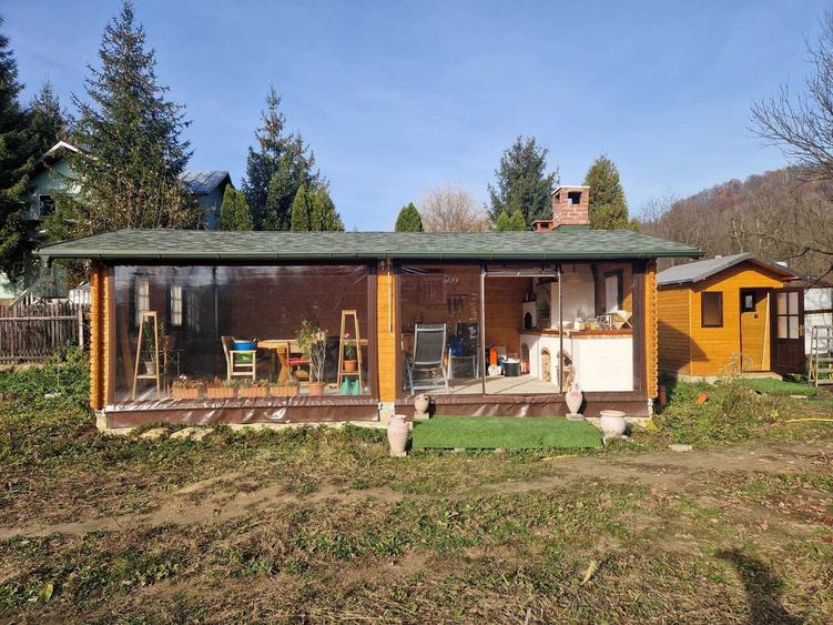 Teren cu constructii Cosmina de Sus - Foisor, baie, cabanuta si umbrar - 6