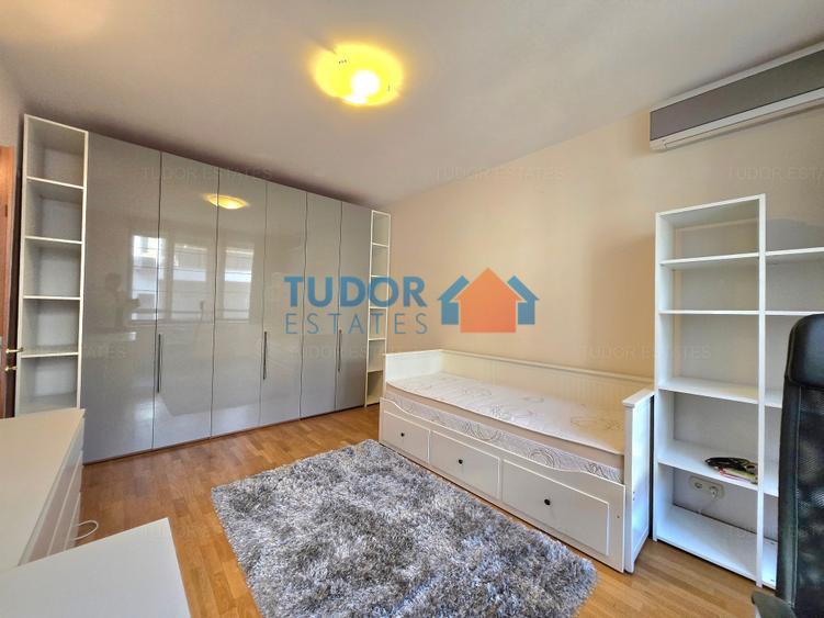 Apartament cu 4 camere în Herăstrău