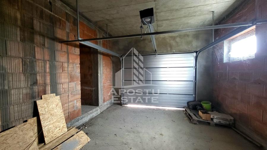 Casă individuală cu 5 camere cu Canalizare în Becicherecu Mic