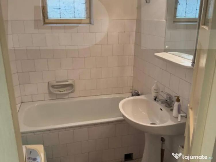 Vila in zona linistita, pe o strada inchisa perfecta pentru - 7