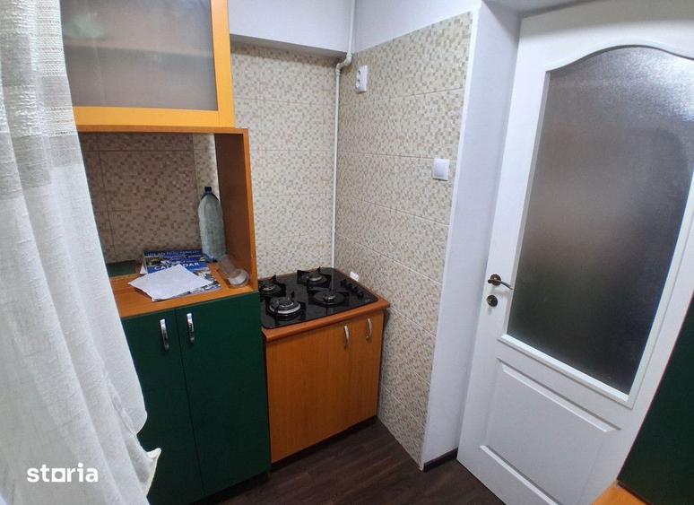 3 camere decomandat Pacurari Petru Poni 65 mp et. 1 Cod:160170 - 8