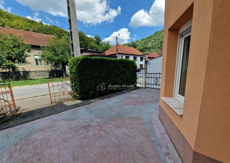 Resita Casa si Pensiune P 2 Mansd.827 Mp - 14