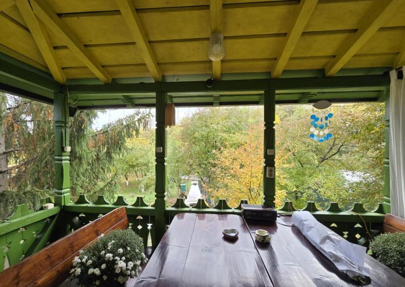 Casa spa?ioasa cu livada ?i vedere spre padure Fil - 11