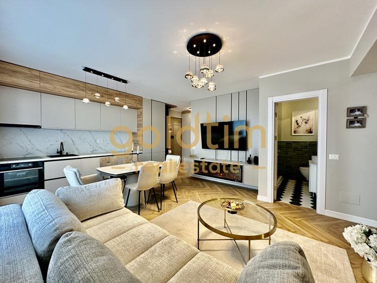 DESIGN UNIC/SUPERB/ZONA LINISTITA/LUX/1 LOC PARCARE - 2