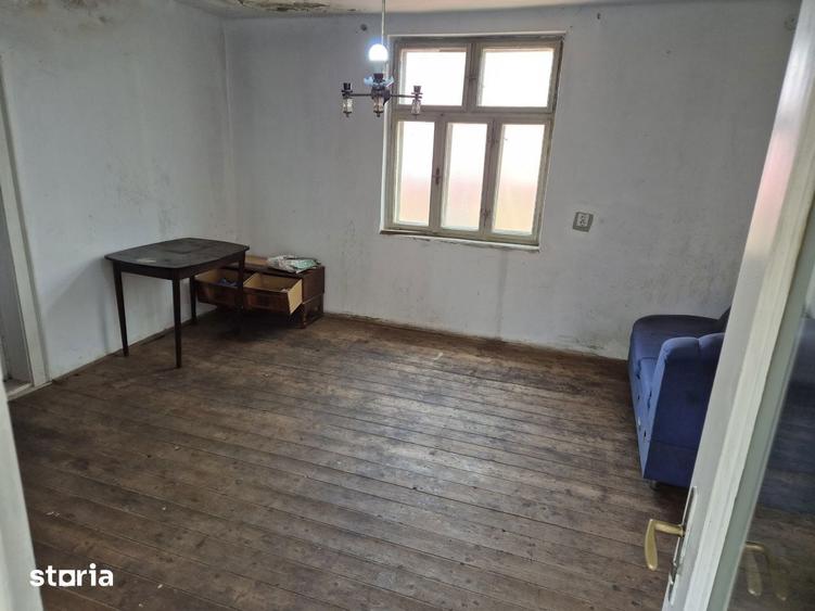 Casa tip Romaneasca , 865 mp Teren Loc. Barzava - 8