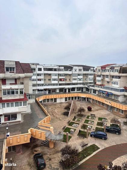 De vanzare apartament cu 3 camere,2 bai ?i balcon, in Pietonal 52.000e - 1