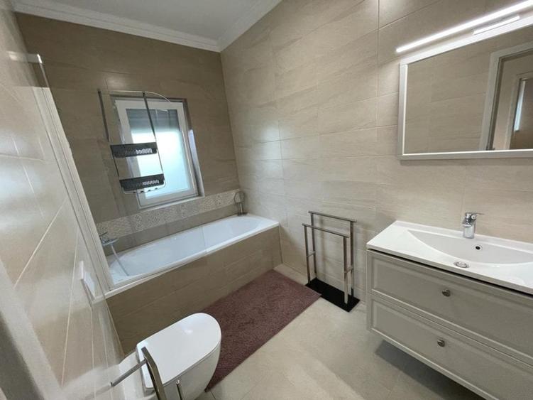 Casa cu 5 camere de inchiriat - 12