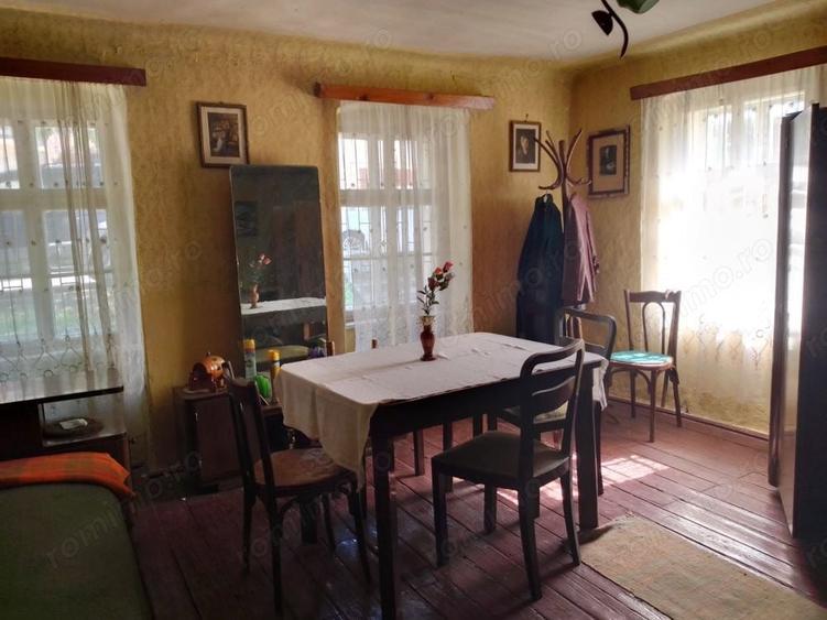 casa cu curte si gradina de vanzare in Sighisoara (semicentral) - 2