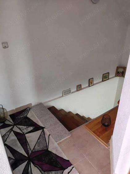 Casă cu 5 camere în Central