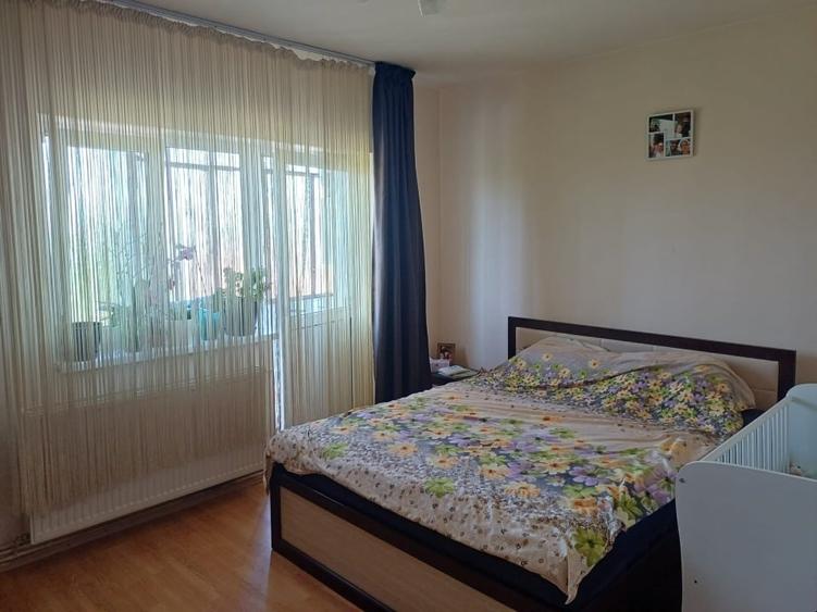 Apartament cu 2 camere decomandat, mobilat în Florilor