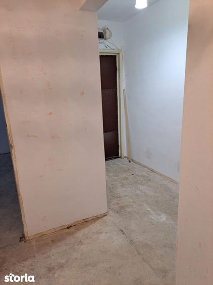 Apartament cu 3 camere decomandat în Decebal