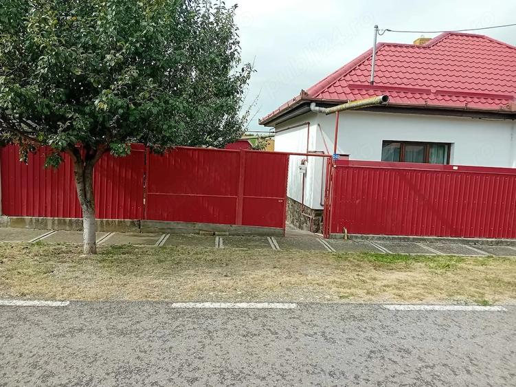 Casă cu 3 camere cu Teren 1019 Mp în Gănești
