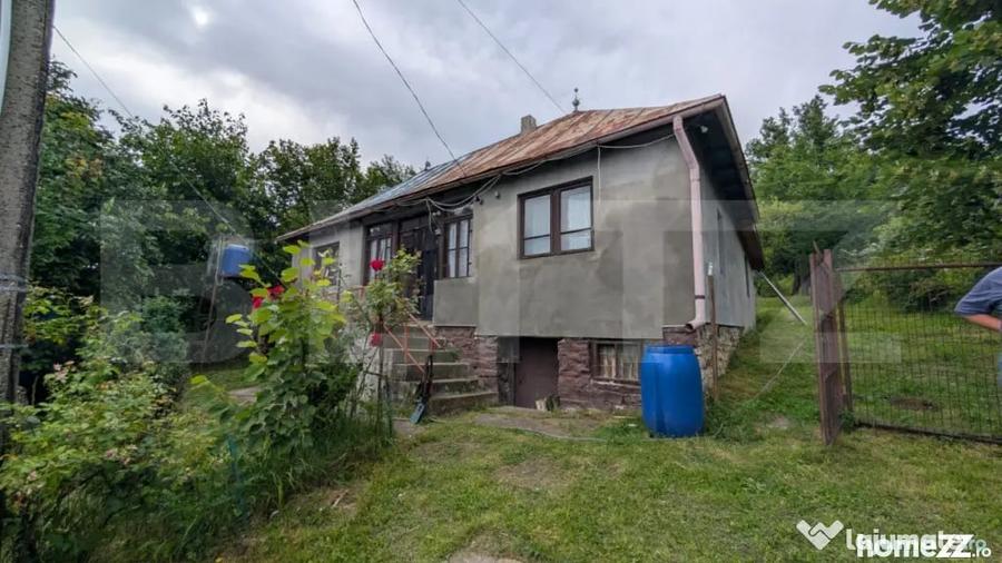 Casă cu 3 camere cu Teren 3266 Mp în Malu cu Flori