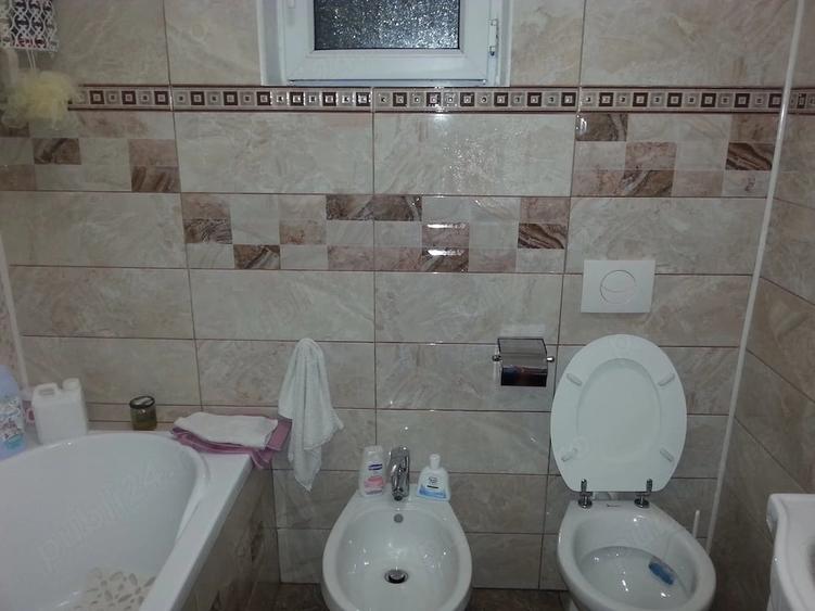 Casă cu Teren 324 Mp în Hârșova