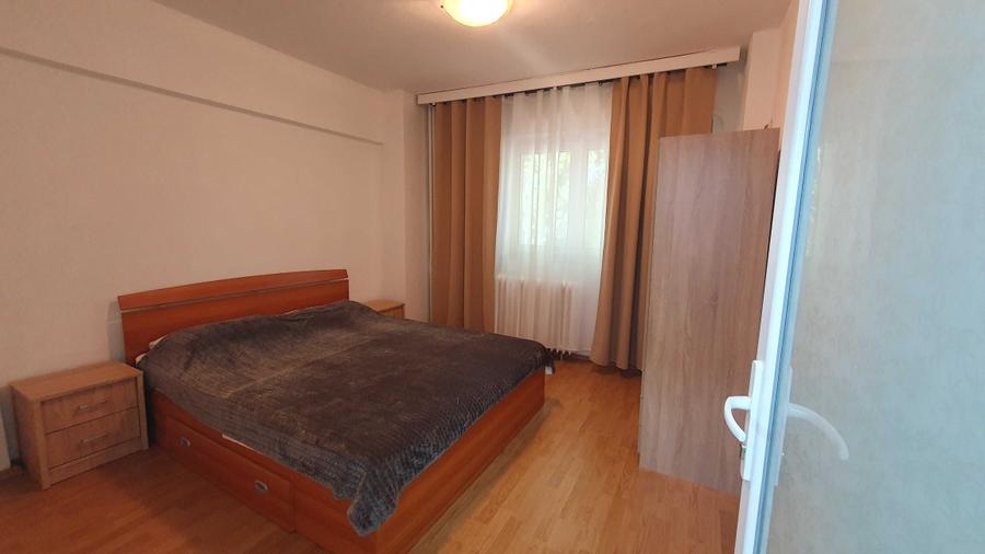 Apartament cu 2 camere semidecomandat în Basarabia