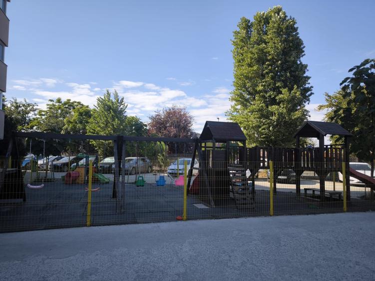 Garsonieră decomandată, mobilată în Popești-Leordeni
