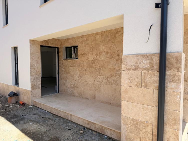 Casă individuală cu 5 camere cu Teren 650 Mp în Mihai Viteazul
