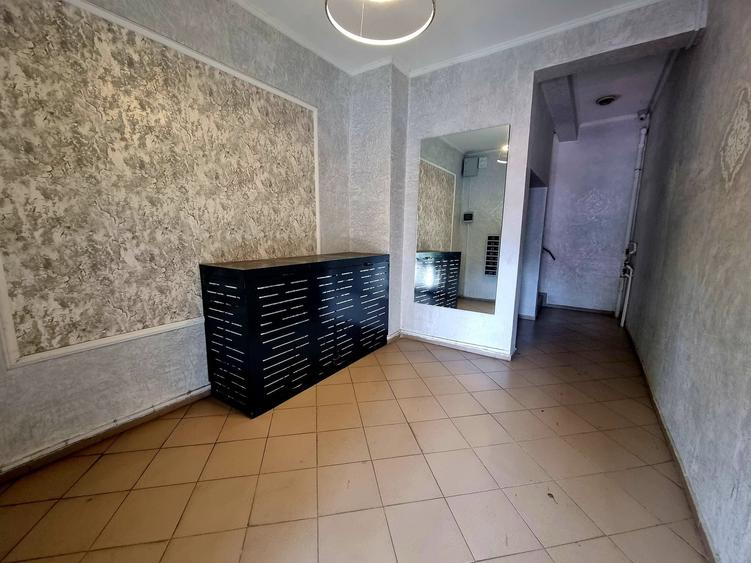 Apartament cu 2 camere semidecomandat în Popoveni