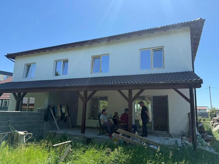Casă cu Teren 302 Mp în Central