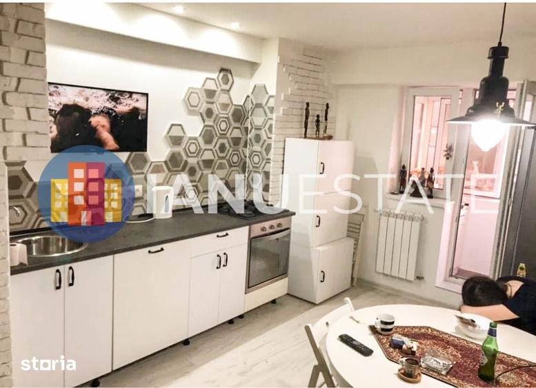 Apartament cu 3 camere decomandat în Nerva Traian