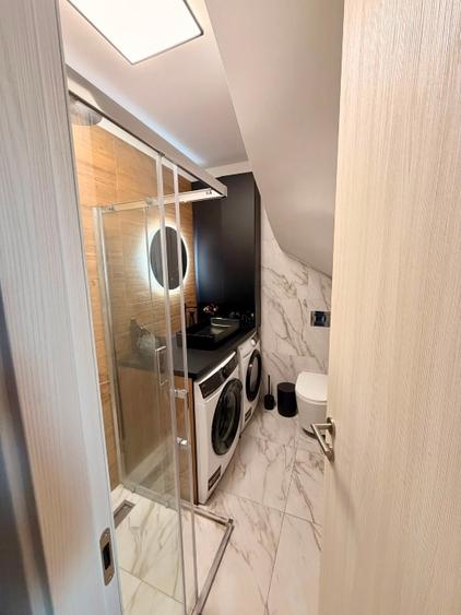 Apartament cu 4 camere, mobilat în P-ta Presei Libere