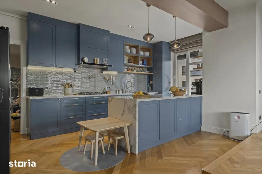 Apartament cu 4 camere în Pipera