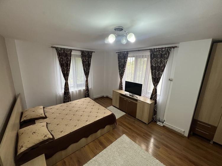 Garsonieră decomandată în Central